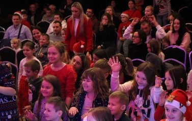 Spotkanie z Mikołajem - koncert zespołu Tulinki - 06.12.2022 r. 78