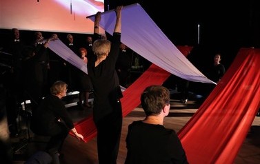 Premiera widowiska pt. P&oacute;ki Polska Żyje w Nas 83