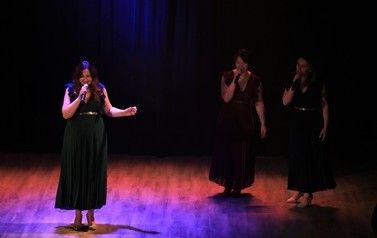 Koncert z okazji Dnia Babci i Dziadka - Grupa Revas z Sycowa 33