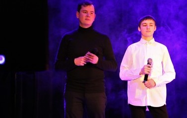 Koncert z okazji Dnia Babci i Dziadka - Grupa Revas z Sycowa 57