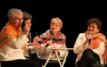 Premiera spektaklu pt: "Babski Świat" - Grupa teatralna "RETROspekcja" 11