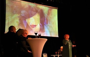 Premiera spektaklu pt: "Babski Świat" - Grupa teatralna "RETROspekcja" 47