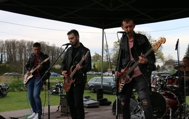 Festiwal Foodtruck&oacute;w Żarciowozy + Otwarcie sezonu motocyklowego w Namysłowie 10