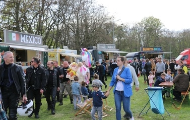Festiwal Foodtruck&oacute;w Żarciowozy + Otwarcie sezonu motocyklowego w Namysłowie 58