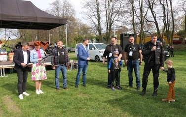 Festiwal Foodtruck&oacute;w Żarciowozy + Otwarcie sezonu motocyklowego w Namysłowie 79