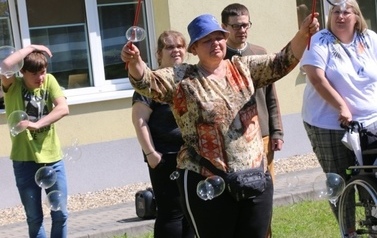 Wizyta w plac&oacute;wkach opiekuńczych z okazji Dnia Dziecka 2022 98