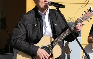 Letnia Scena NOK - 10.07.2022r. (koncert WWSosnowski, gry i zabawy dla dzieci, plener malarski) 16