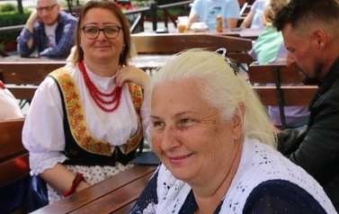Letnia Scena NOK - Namysłowski Festiwal Piosenki Seniora + Wystawa zabytkowych rower&oacute;w, Pokaz mody z lat 20 i 30 143