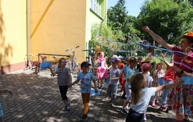 Wizyta w plac&oacute;wkach opiekuńczych z okazji Dnia Dziecka 2022 51