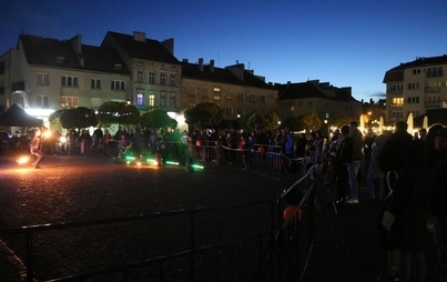 Zdjęcie do V Konkurs Fireshow Halloween na Namysłowskim Rynku - fotogaleria